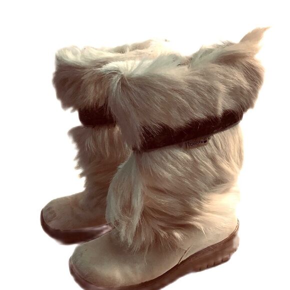 BearPaw goat hair shearling lined boots - Picture 8 of 11